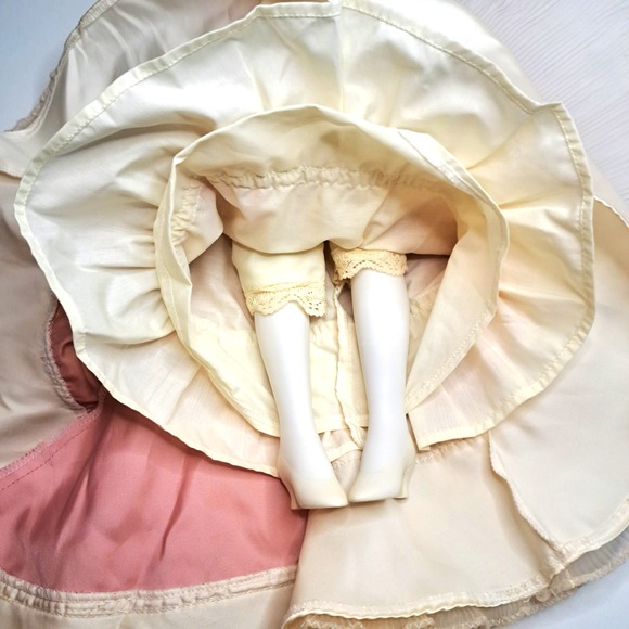 Danbury Mint 26"Porcelain Doll Vintage 1992 with Tag (not attached) Gift - Picture 4 of 12